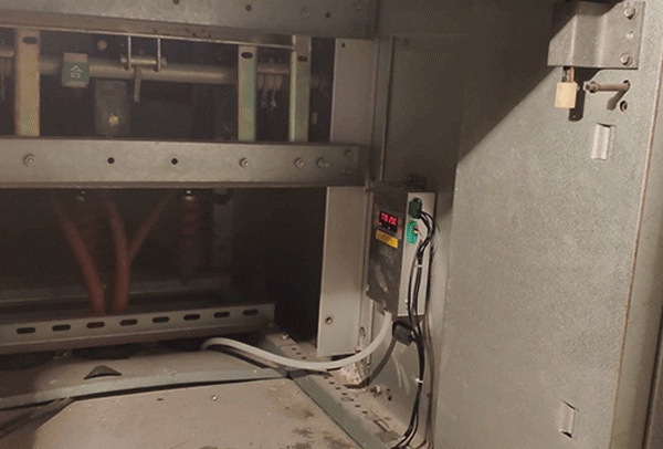 高压柜内除湿装置安装图1