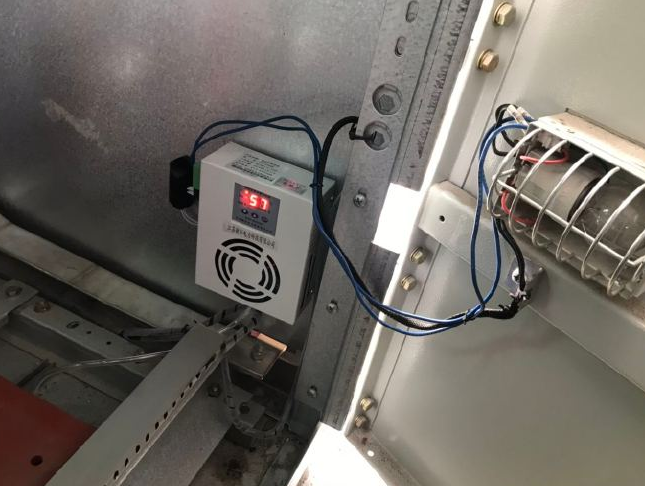 高压柜内除湿装置安装图4 高压柜内除湿装置安装图4